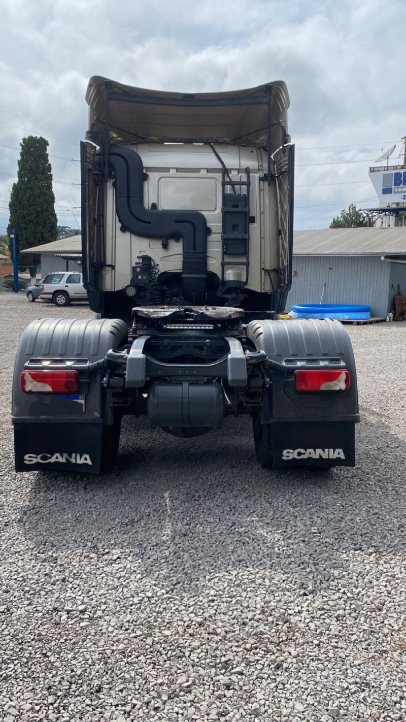 R-400 A 4X2 - 2013 - FARROUPILHA