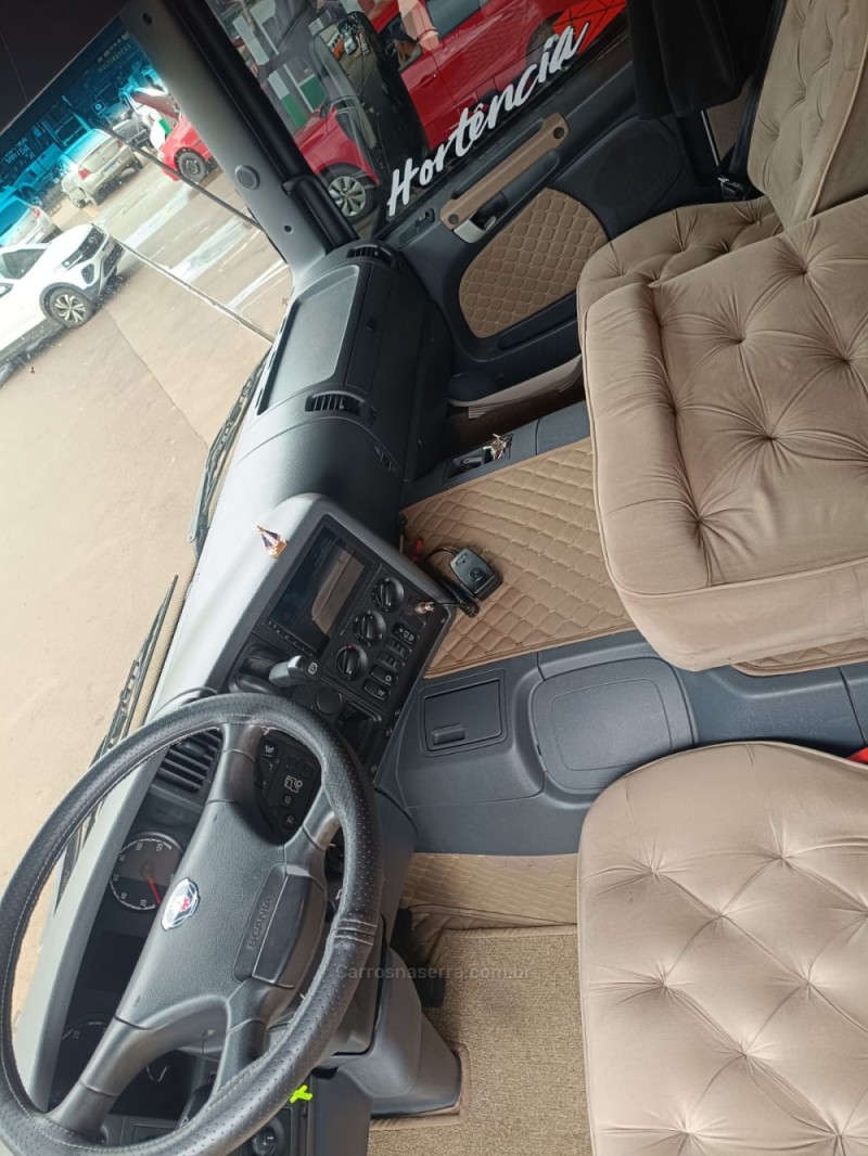 P-310 B 8X2 - 2015 - FARROUPILHA