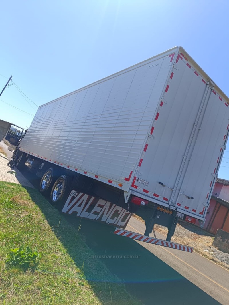 P-310 B 8X2 - 2015 - FARROUPILHA