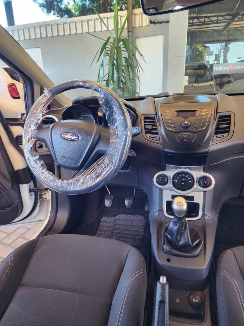 FIESTA 1.5 S HATCH 16V FLEX 4P MANUAL - 2015 - CAXIAS DO SUL