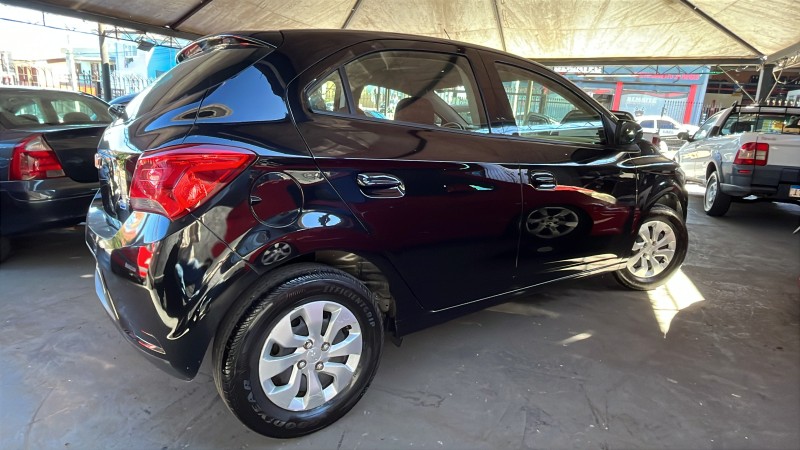 ONIX 1.0 LT 12V FLEX 4P MANUAL - 2018 - CAXIAS DO SUL