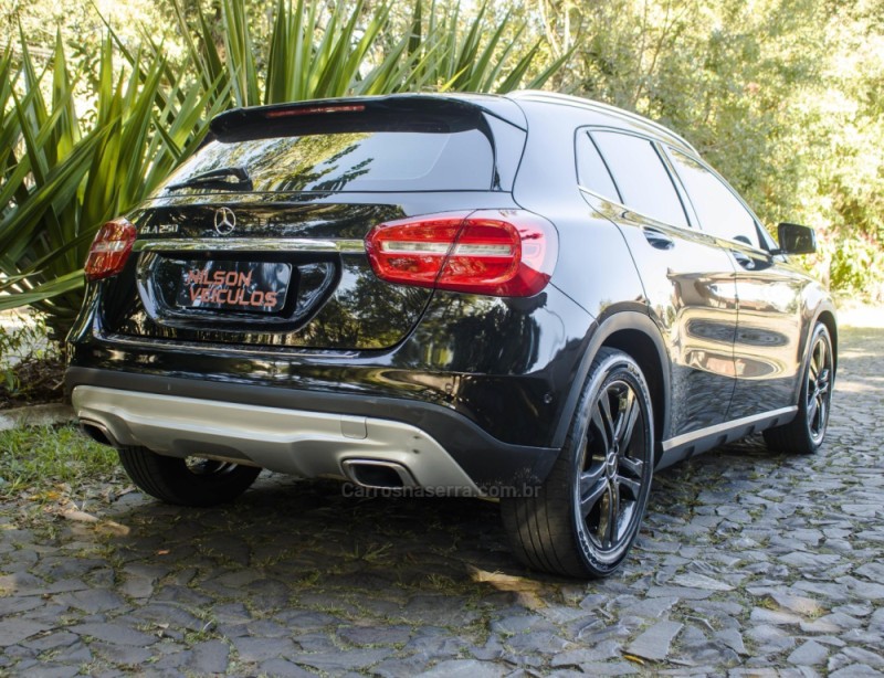 GLA 250 2.0 16V TURBO GASOLINA VISION 4P AUTOMÁTICO - 2015 - NOVO HAMBURGO