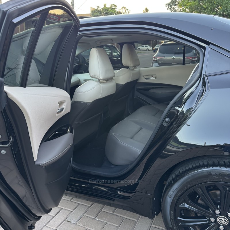 COROLLA 2.0 ALTIS PREMIUM 16V FLEX 4P AUTOMÁTICO - 2023 - NOVO HAMBURGO