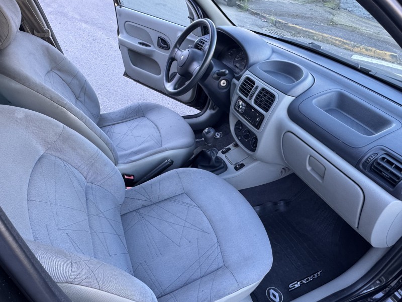 CLIO 1.0 AUTHENTIQUE 16V FLEX 4P MANUAL - 2004 - CAXIAS DO SUL