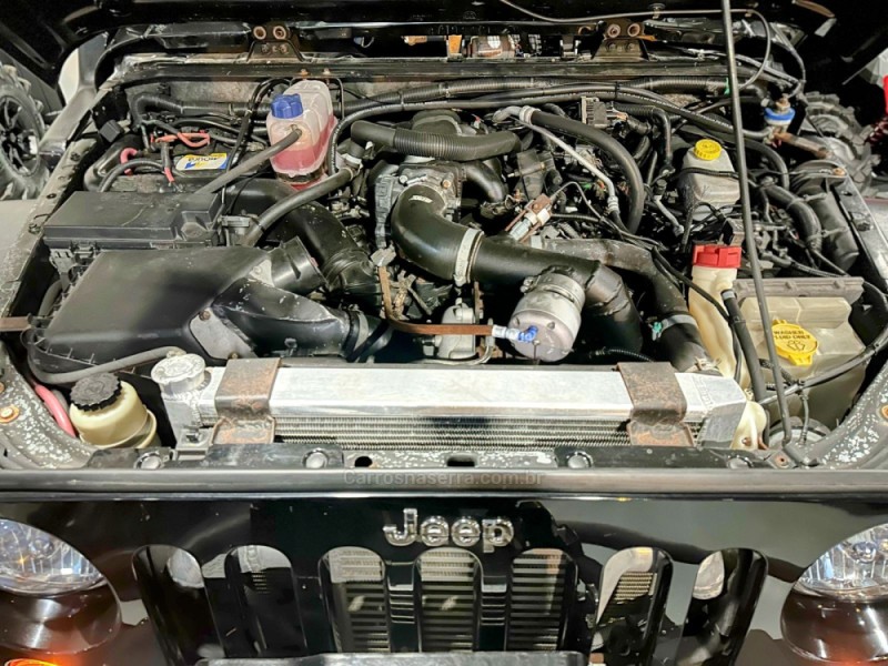 WRANGLER 3.8 SPORT 4X4 TETO RIGIDO V6 12V GASOLINA 2P AUTOMÁTICO - 2011 - TRêS COROAS