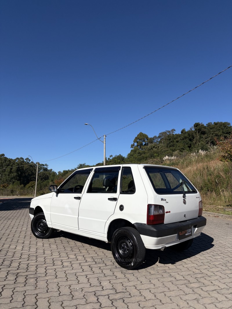 UNO 1.0 MPI MILLE FIRE ECONOMY 8V FLEX 4P MANUAL - 2012 - FLORES DA CUNHA