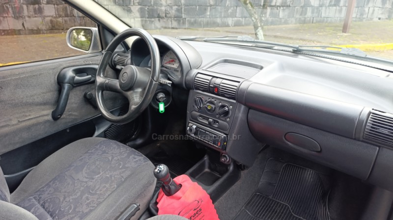 CORSA 1.0 MPFI MILENIUM 8V GASOLINA 4P MANUAL - 2002 - CAXIAS DO SUL
