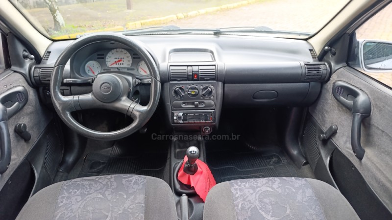 CORSA 1.0 MPFI MILENIUM 8V GASOLINA 4P MANUAL - 2002 - CAXIAS DO SUL