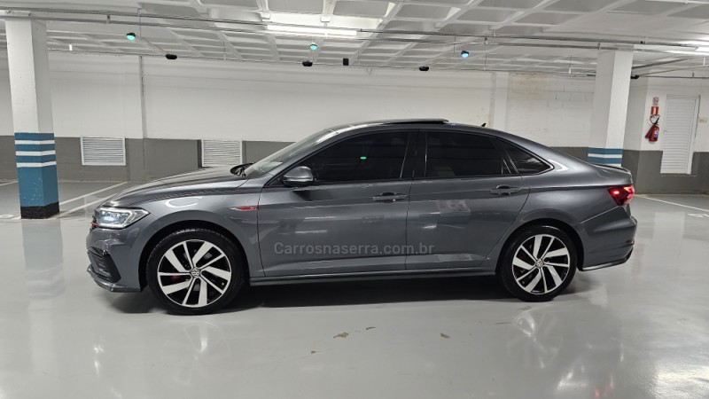 JETTA 2.0 16V TSI GLI 350 GASOLINA 4P AUTOMÁTICO - 2021 - PORTO ALEGRE