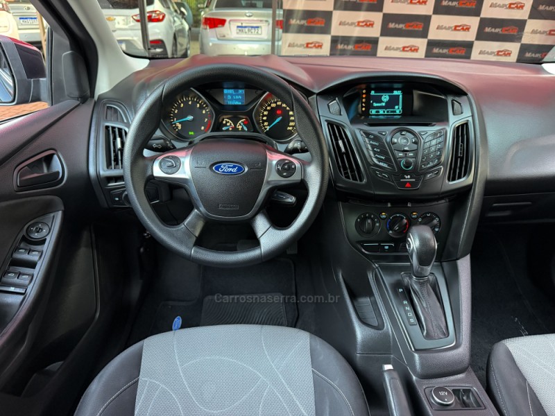 FOCUS 2.0 SE FASTBACK 16V FLEX 4P AUTOMÁTICO - 2014 - ESTâNCIA VELHA