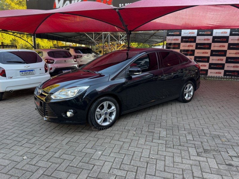 focus 2.0 se fastback 16v flex 4p automatico 2014 estancia velha