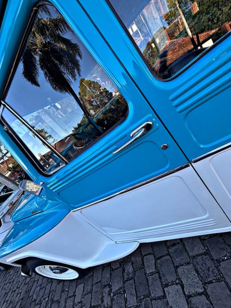 RURAL 2.6 4X2 6 CILINDROS 12V GASOLINA 2P MANUAL - 1967 - NOVA PRATA