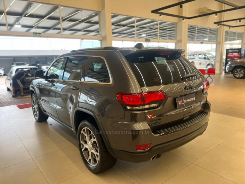 GRAND CHEROKEE 3.0 LIMITED 4X4 V6 24V TURBO DIESEL 4P AUTOMÁTICO - 2020 - CAXIAS DO SUL