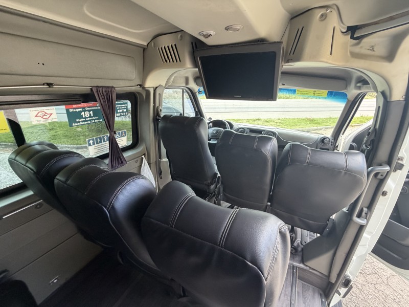 MASTER 2.3 DCI MINIBUS VIP L3H2 16 LUGARES 16V DIESEL 4P MANUAL - 2016 - CAXIAS DO SUL