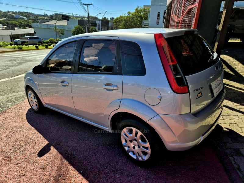 FIESTA 1.6 MPI CLASS HATCH 8V FLEX 4P MANUAL - 2014 - FARROUPILHA