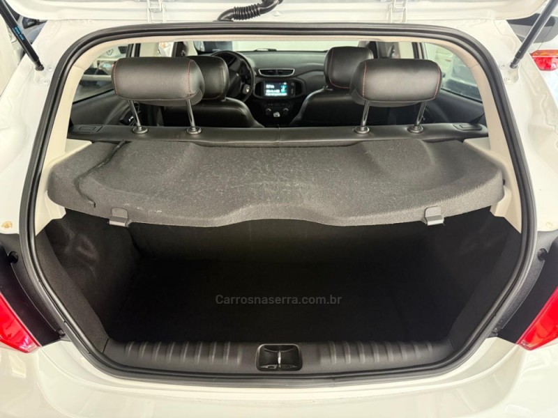 ONIX 1.4 MPFI LTZ 8V FLEX 4P MANUAL - 2018 - NOVO HAMBURGO