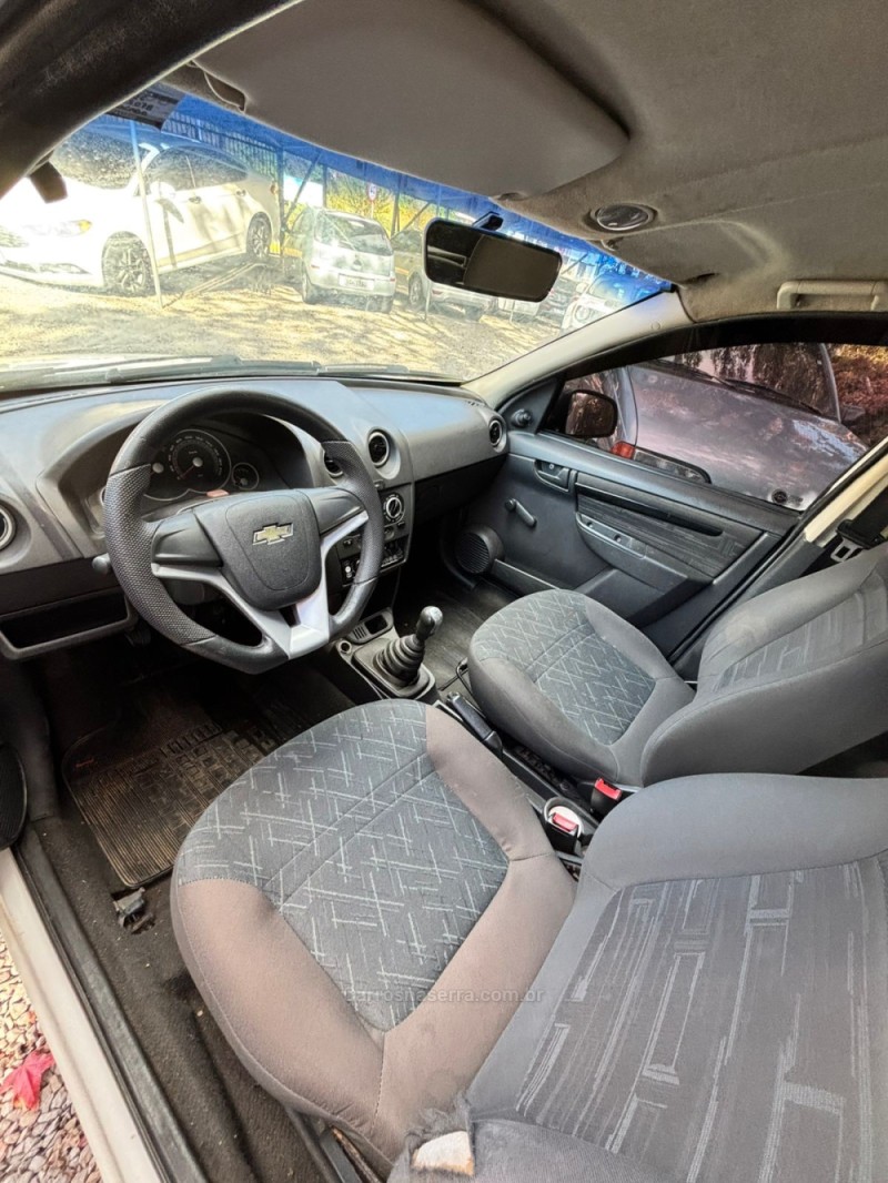 PRISMA 1.0 MPFI VHCE MAXX 8V FLEX 4P MANUAL - 2010 - SãO PEDRO DA SERRA