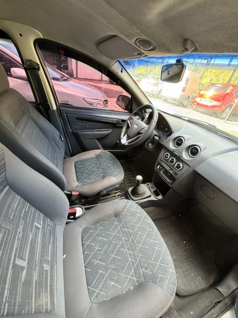 PRISMA 1.0 MPFI VHCE MAXX 8V FLEX 4P MANUAL - 2010 - SãO PEDRO DA SERRA