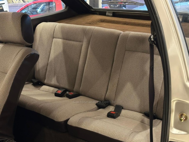 GOL 1.6 GL 8V GASOLINA 2P MANUAL - 1989 - CAXIAS DO SUL