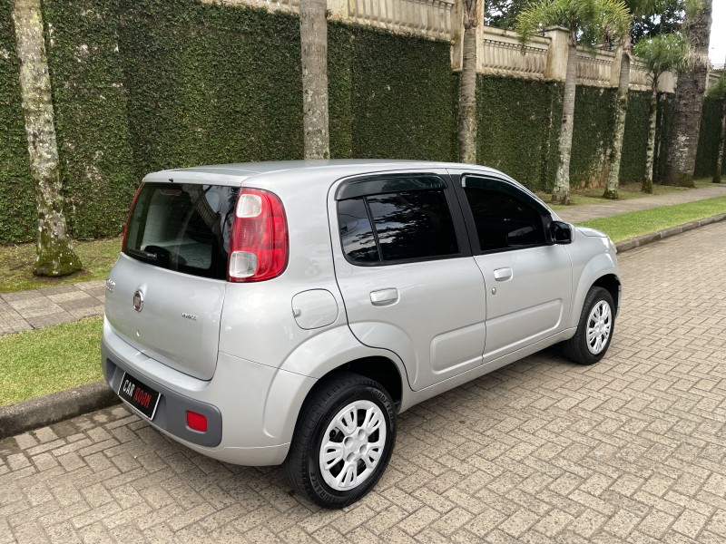 UNO 1.0 VIVACE 8V FLEX 4P MANUAL - 2013 - CAXIAS DO SUL