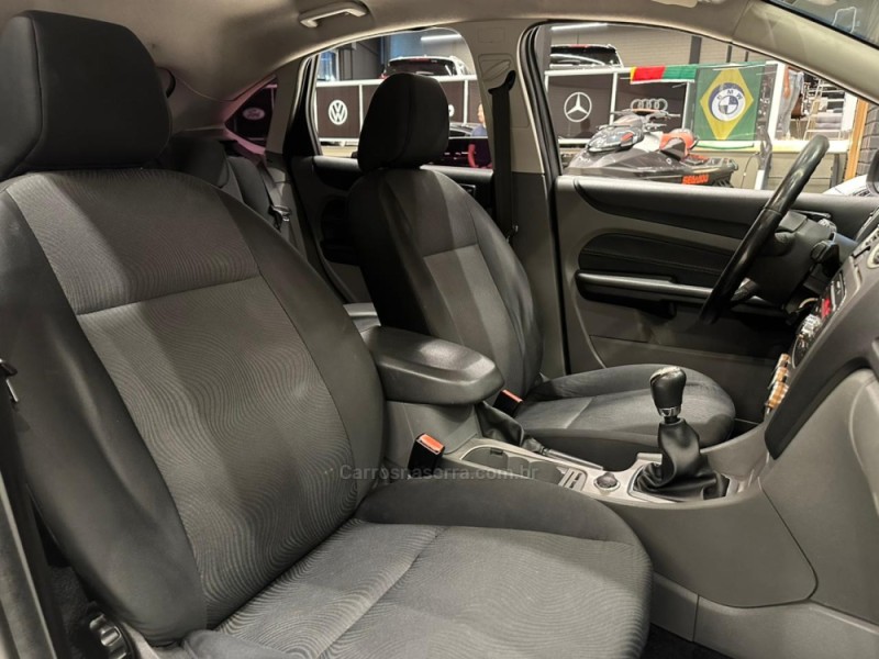 FOCUS 1.6 GL 8V GASOLINA 4P MANUAL - 2013 - CAXIAS DO SUL