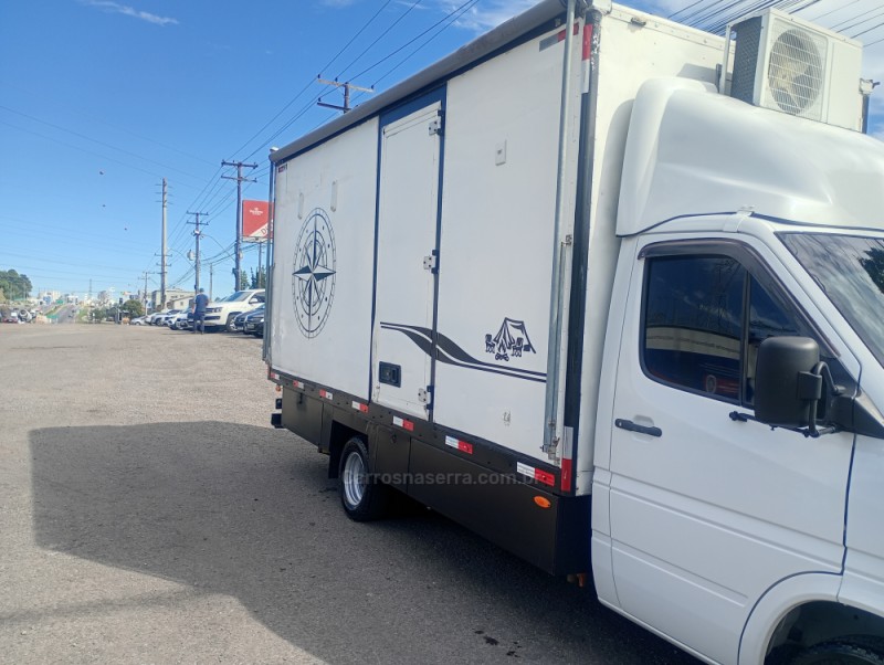 SPRINTER 2.2 CHASSI 413 CDI RODADO DUPLO DIESEL 3P MANUAL - 2010 - FARROUPILHA