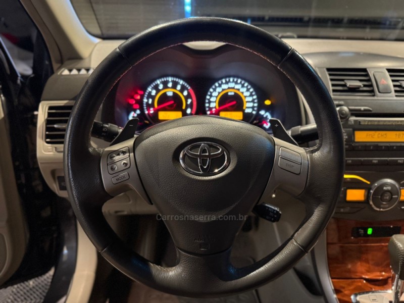 COROLLA 2.0 ALTIS PREMIUM 16V FLEX 4P AUTOMÁTICO - 2011 - FARROUPILHA