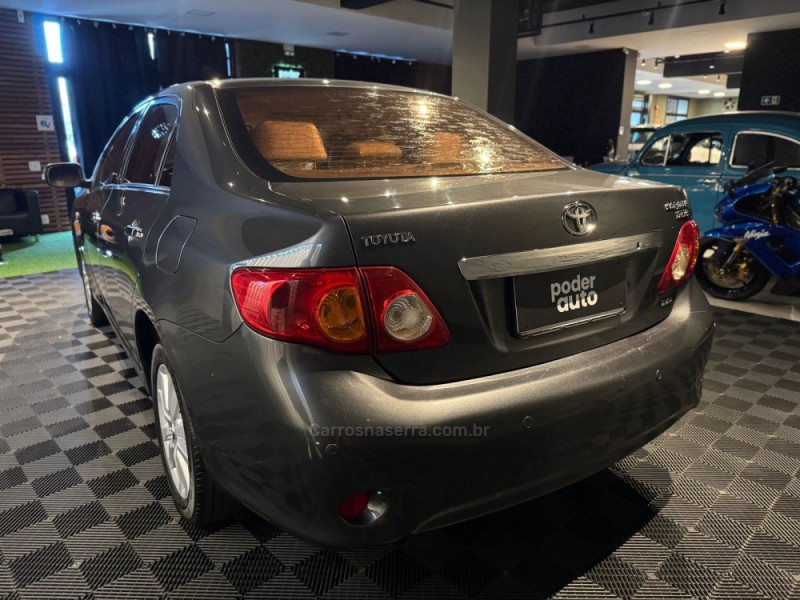 COROLLA 2.0 ALTIS PREMIUM 16V FLEX 4P AUTOMÁTICO - 2011 - FARROUPILHA