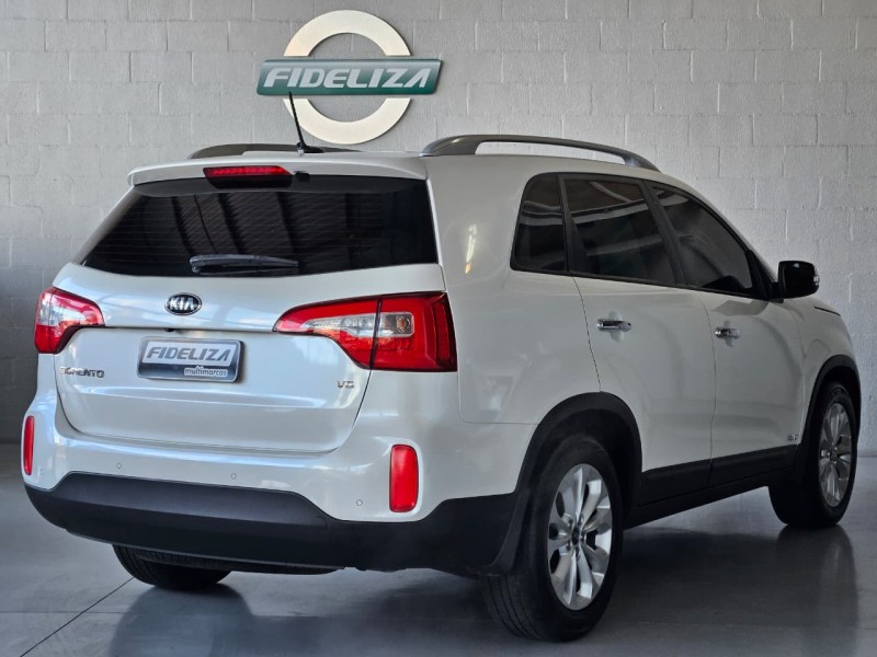 SORENTO EX 3.5 L V6 4X4 AUTOMÁTICO - 2015 - FARROUPILHA