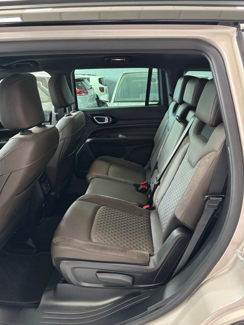 COMMANDER 1.3 OVERLAND T270 16V 4X2 TURBO FLEX 4P AUTOMÁTICO - 2025 - CAXIAS DO SUL