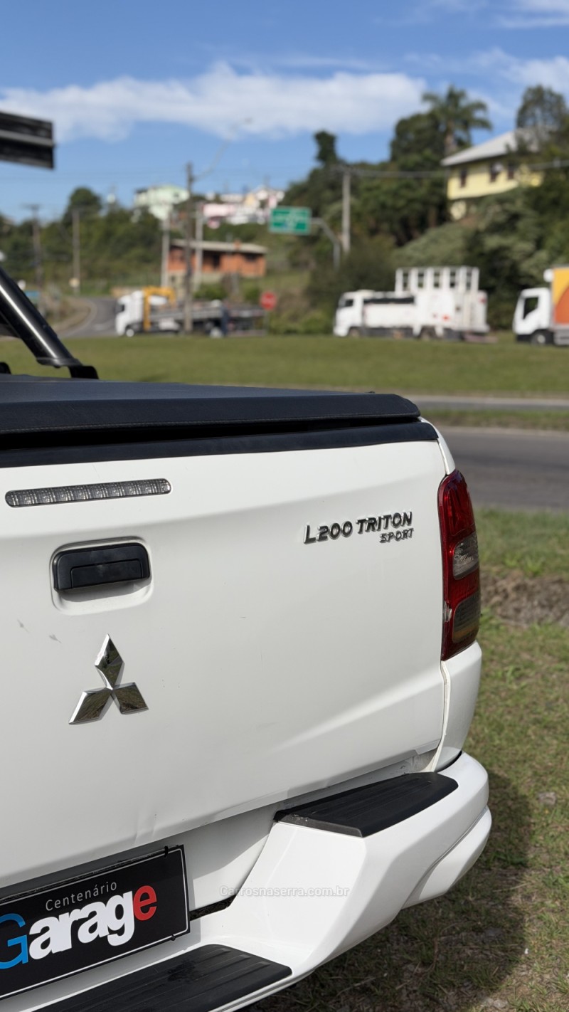 L200 TRITON 2.4 16V TURBO DIESEL SPORT GLS CD 4P 4X4 MANUAL - 2021 - CAXIAS DO SUL