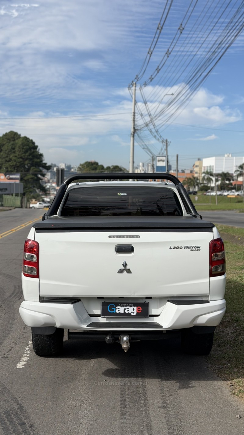 L200 TRITON 2.4 16V TURBO DIESEL SPORT GLS CD 4P 4X4 MANUAL - 2021 - CAXIAS DO SUL