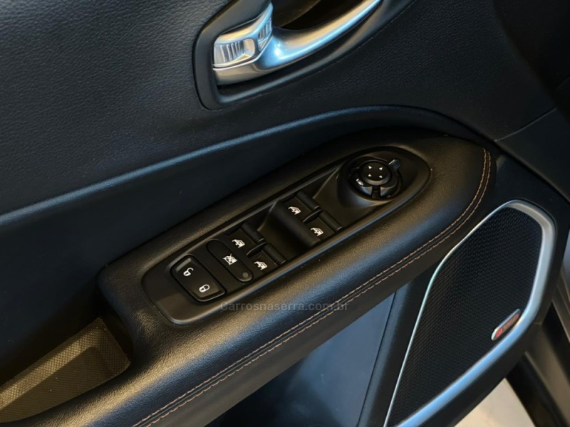 COMPASS 2.0 16V DIESEL LIMITED 4X4 AUTOMÁTICO - 2019 - CAXIAS DO SUL