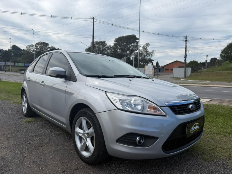 FOCUS 1.6 GLX 16V FLEX 4P MANUAL - 2011 - FARROUPILHA