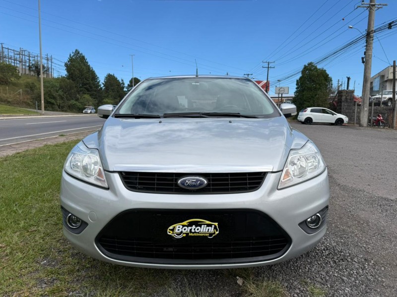 FOCUS 1.6 GLX 16V FLEX 4P MANUAL - 2011 - FARROUPILHA