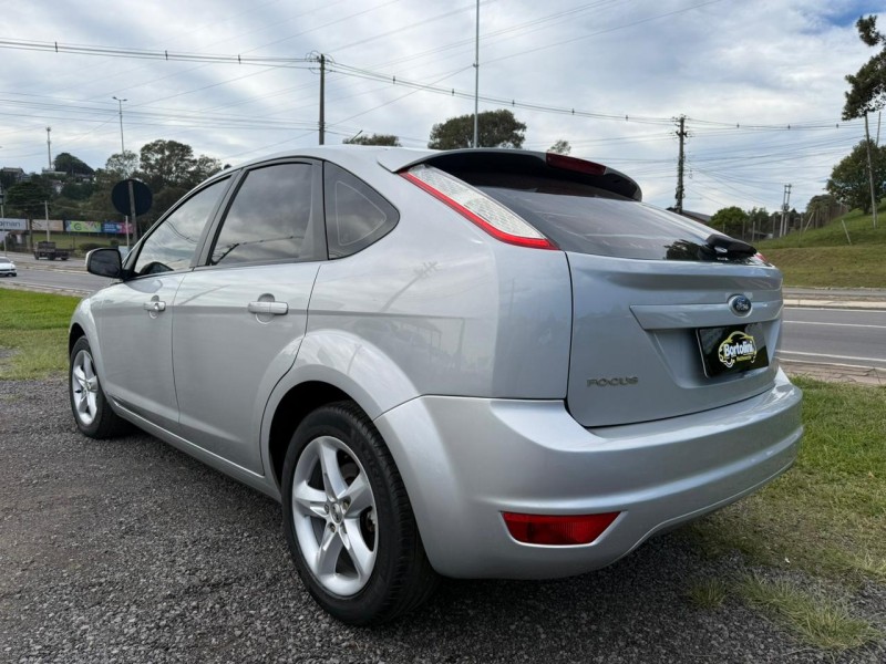 FOCUS 1.6 GLX 16V FLEX 4P MANUAL - 2011 - FARROUPILHA