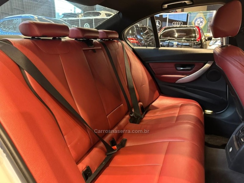 328I 2.0 SEDAN 16V GASOLINA 4P AUTOMÁTICO - 2013 - CAXIAS DO SUL