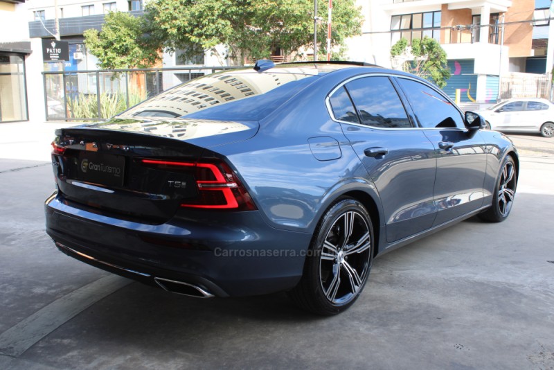 S60 2.0 T5 INSCRIPTION 16V TURBO GASOLINA 4P AUTOMÁTICO - 2020 - CAXIAS DO SUL