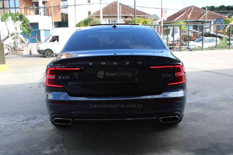 S60 2.0 T5 INSCRIPTION 16V TURBO GASOLINA 4P AUTOMÁTICO - 2020 - CAXIAS DO SUL