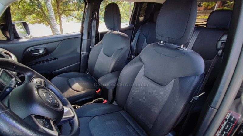 RENEGADE 1.8 16V FLEX LONGITUDE 4P AUTOMÁTICO - 2016 - FARROUPILHA