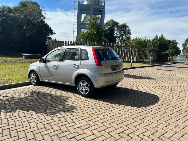 FIESTA 1.0 MPI 8V GASOLINA 4P MANUAL - 2014 - CANELA