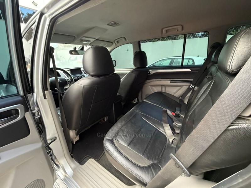 PAJERO DAKAR 3.2 HPE 4X4 7 LUGARES 16V TURBO INTERCOOLER DIESEL 4P AUTOMÁTICO - 2012 - BENTO GONçALVES