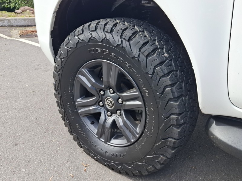 HILUX 2.8 SR 4X4 CD 16V DIESEL 4P AUTOMÁTICO - 2024 - BENTO GONçALVES