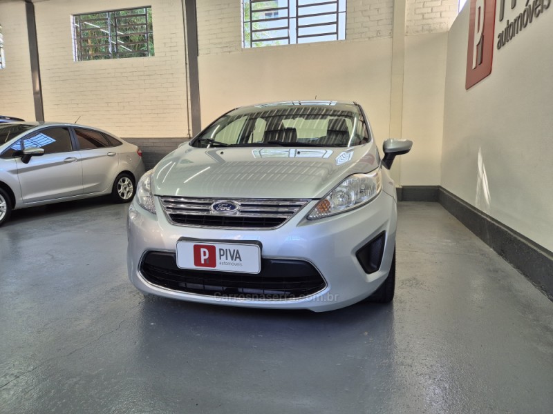 FIESTA 1.6 SE SEDAN 16V FLEX 4P MANUAL - 2011 - GARIBALDI