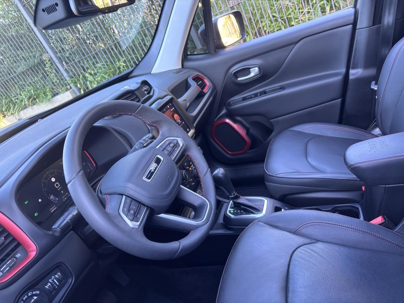 RENEGADE 1.3 TRAILHAWK T270 16V TURBO FLEX 4X4 4P AUTOMÁTICO - 2022 - FARROUPILHA