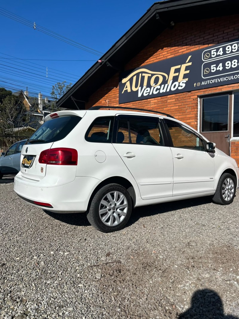 SPACEFOX 1.6 MI TREND 8V FLEX 4P MANUAL - 2014 - CANELA
