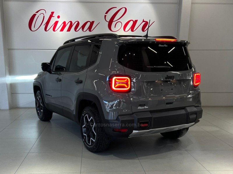RENEGADE 1.3 16V WILLYS T270 4X4 TURBO FLEX 4P AUTOMÁTICO - 2027 - FLORES DA CUNHA