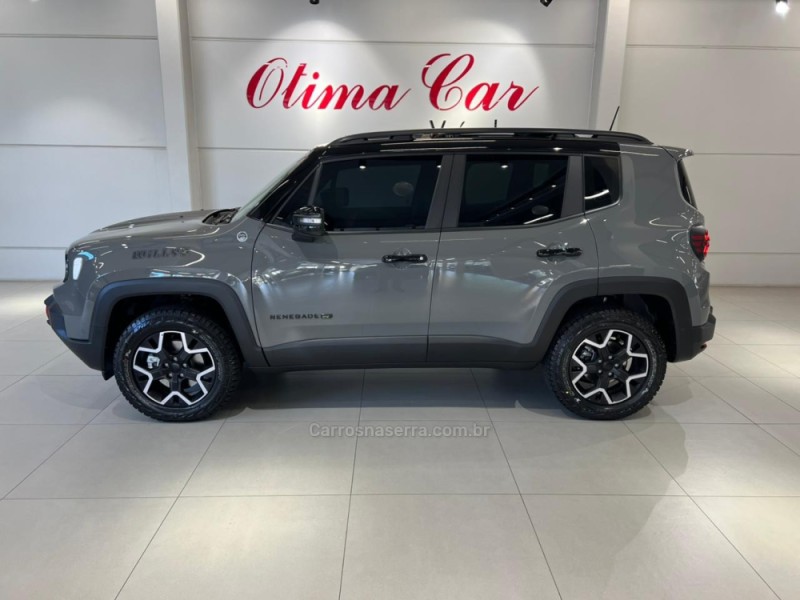 RENEGADE 1.3 16V WILLYS T270 4X4 TURBO FLEX 4P AUTOMÁTICO - 2027 - FLORES DA CUNHA