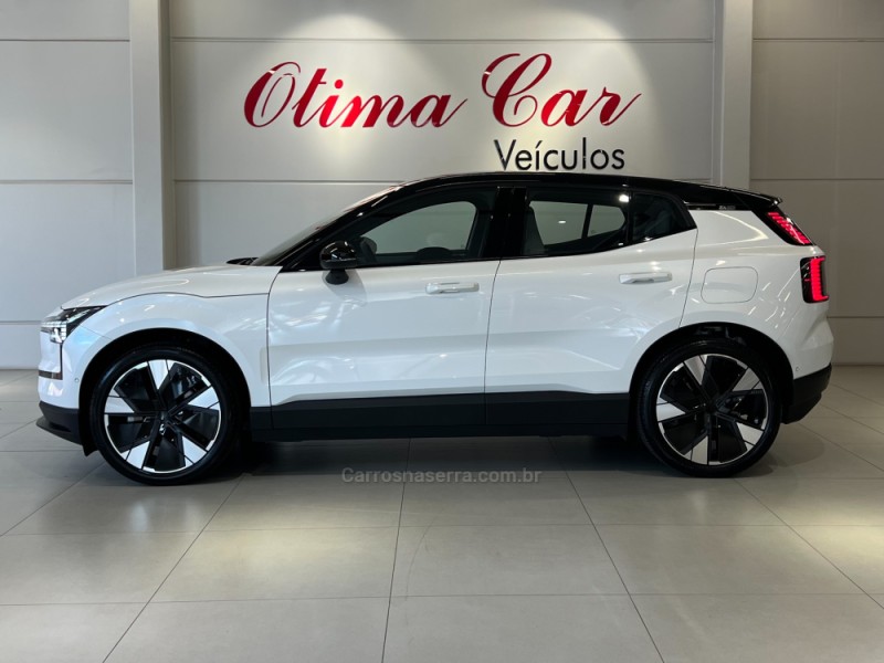 EX30 ULTRA EXTENDED RANGE - 2025 - FLORES DA CUNHA