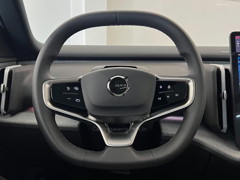 EX30 ULTRA EXTENDED RANGE - 2025 - FLORES DA CUNHA